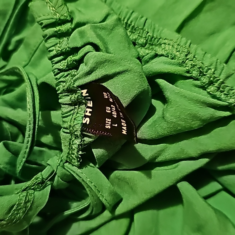 Size Large dress from Shein - Picture 6 of 6